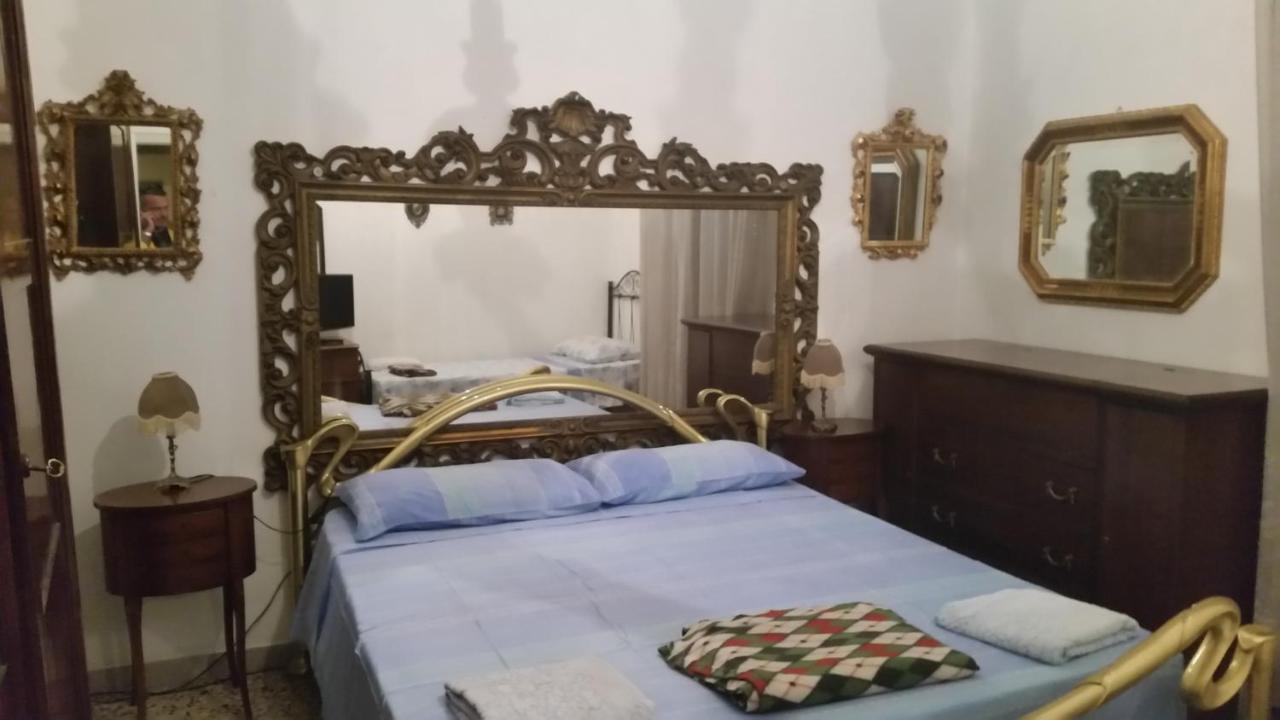 Casa Gramsci Bed & Breakfast Modena Bagian luar foto