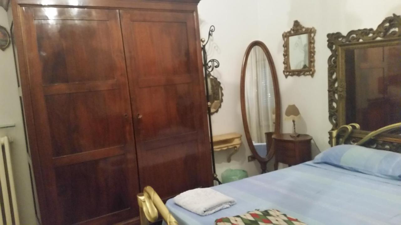 Casa Gramsci Bed & Breakfast Modena Bagian luar foto