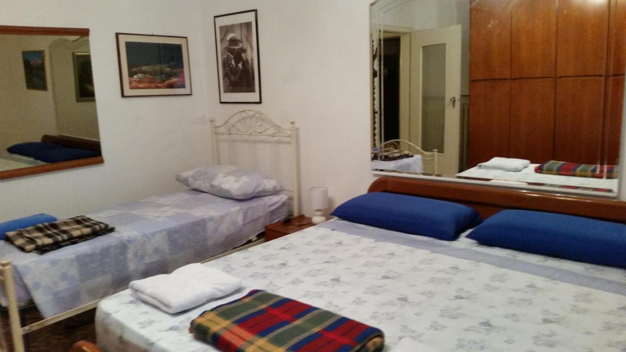 Casa Gramsci Bed & Breakfast Modena Bagian luar foto