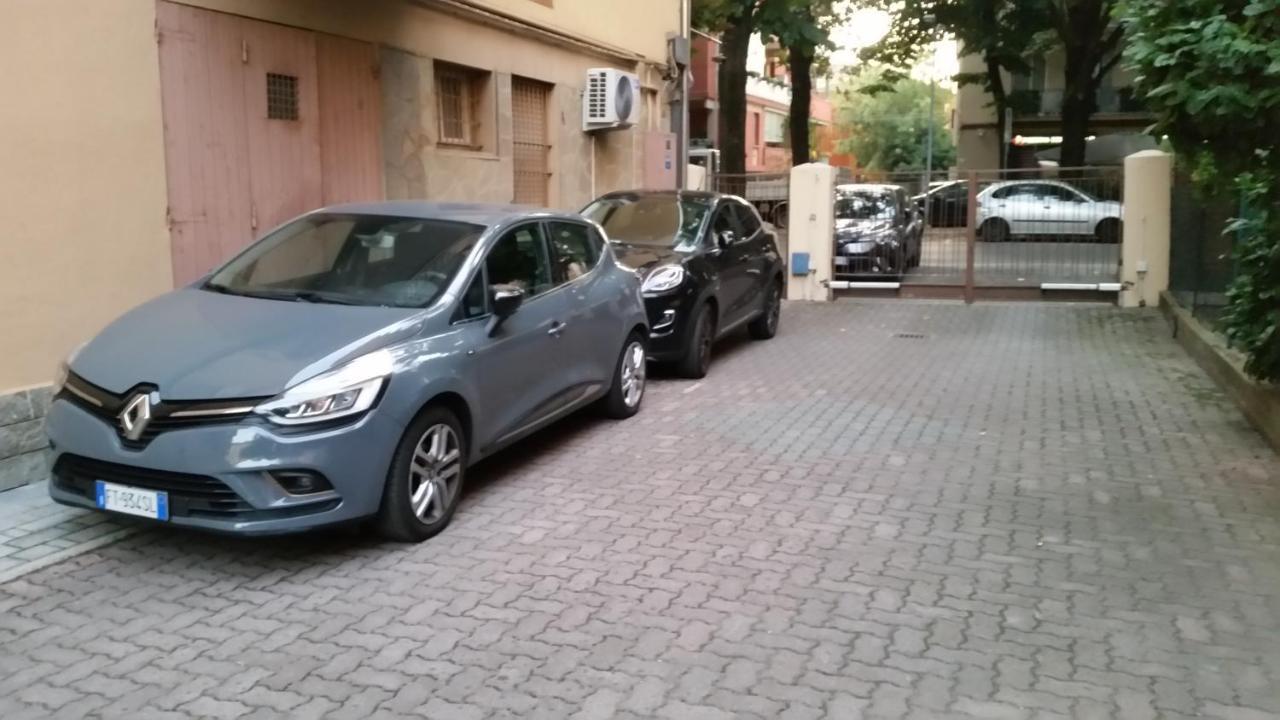 Casa Gramsci Bed & Breakfast Modena Bagian luar foto