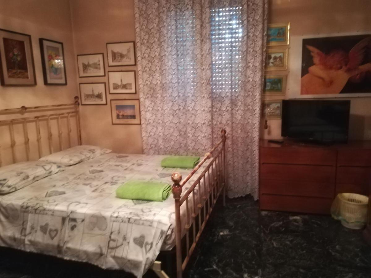 Casa Gramsci Bed & Breakfast Modena Bagian luar foto