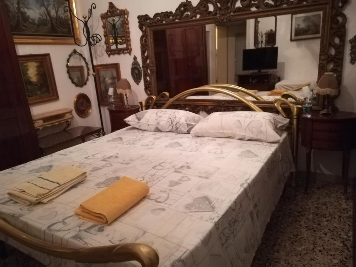 Casa Gramsci Bed & Breakfast Modena Bagian luar foto