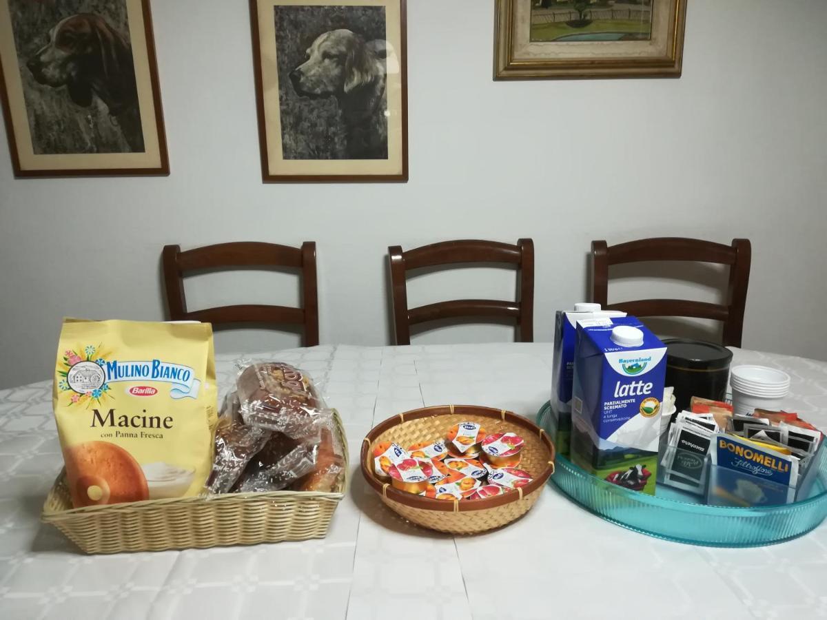 Casa Gramsci Bed & Breakfast Modena Bagian luar foto