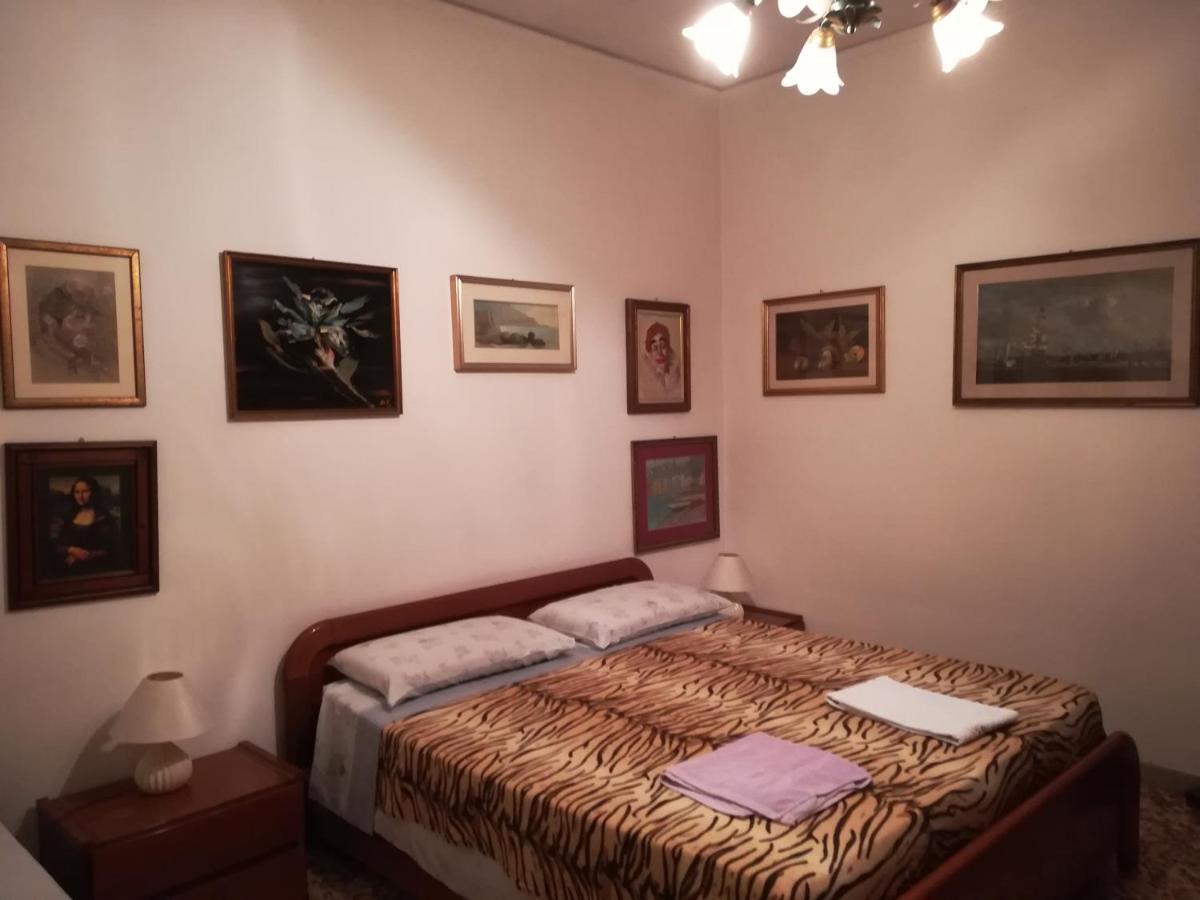 Casa Gramsci Bed & Breakfast Modena Bagian luar foto